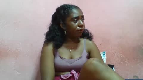 Snapshot of verronique1511 chatting on March 10, 6:12 pm verronique1511 online show from March 10, 6:12 pm