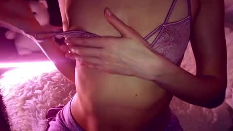 very_satrange_things online show from April 16, 12:22 am