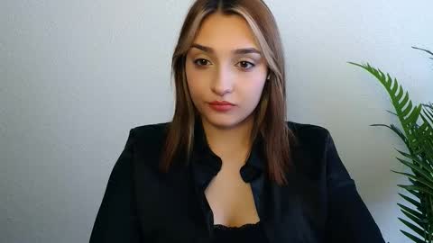 Ana online show from March 11, 1:03 pm