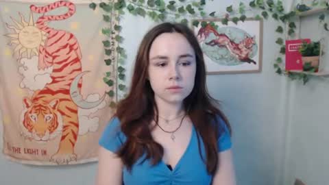 veryveryvery_shy online show from July 23, 5:48 am