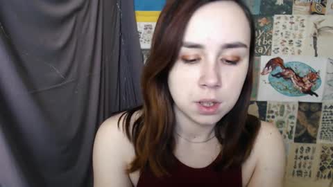 Snapshot of veryveryvery_shy chatting on December 17, 6:45 am veryveryvery_shy online show from December 17, 6:45 am