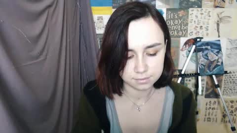Snapshot of veryveryvery_shy chatting on January 22, 6:52 am veryveryvery_shy online show from January 22, 6:52 am