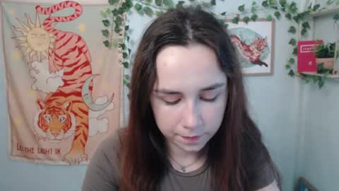 veryveryvery_shy online show from June 13, 6:00 am