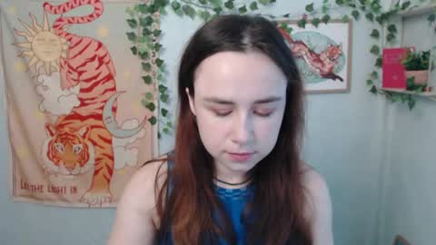veryveryvery_shy online show from July 4, 5:47 am