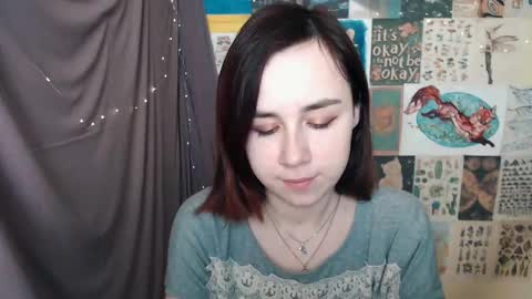 Snapshot of veryveryvery_shy chatting on February 2, 6:15 am veryveryvery_shy online show from February 2, 6:15 am