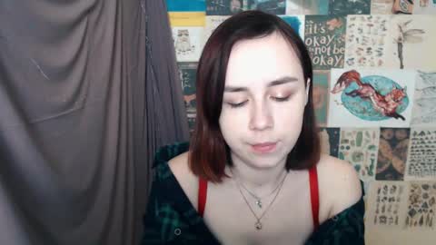 Snapshot of veryveryvery_shy chatting on February 5, 6:35 am veryveryvery_shy online show from February 5, 6:35 am