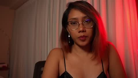 Vexa Nyx online show from May 16, 2:38 pm