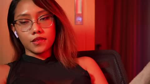 Vexa Nyx online show from May 28, 2:04 pm
