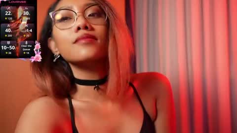 Vexa Nyx online show from May 29, 2:15 pm