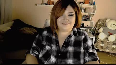Snapshot of vi__vixen chatting on December 17, 7:04 pm Vi Vixen online show from December 17, 7:04 pm