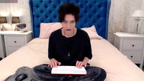 Via online show from October 26, 2:56 pm