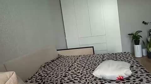 Lina online show from July 14, 10:21 am