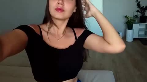 Lina online show from June 15, 5:07 am