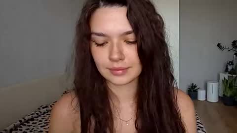 Lina online show from June 29, 10:15 am
