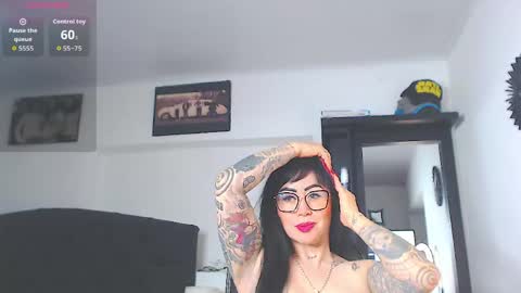 Vicky  online show from April 20, 11:13 am