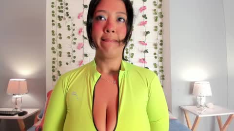 Snapshot of vicky_ruiz chatting on March 7, 12:12 pm V I C K Y online show from March 7, 12:12 pm