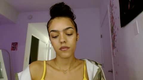 Goddess Victory  online show from November 24, 12:45 am