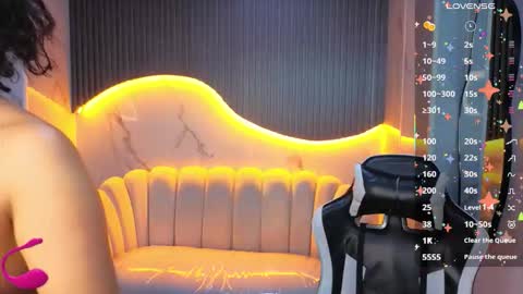 victoria_castillo_b online show from January 31, 7:45 pm