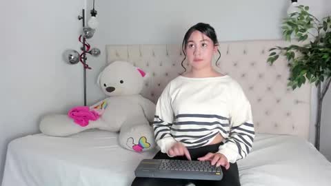 Victoria online show from April 7, 7:49 pm