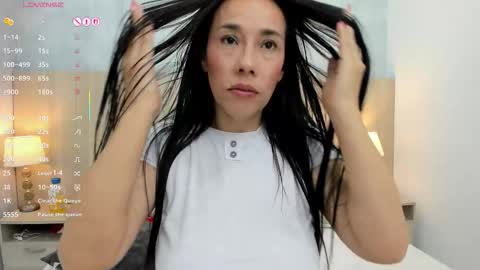 victoria_pachon online show from February 13, 7:37 pm