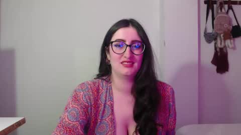 Victoria online show from February 9, 9:06 pm