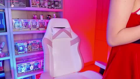 Victoria online show from December 14, 4:51 am