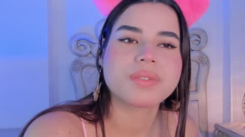 Snapshot of victoria_vallejo chatting on December 13, 11:34 am victoria online show from December 13, 11:34 am