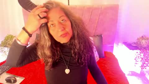 victoriaa_anderson_ online show from June 5, 6:58 pm