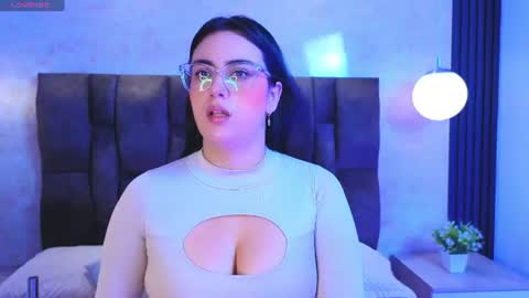 Victoria Andrade online show from July 1, 11:53 am