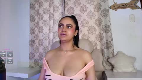 Snapshot of victoriablack_ chatting on March 5, 2:23 pm Victoria online show from March 5, 2:23 pm