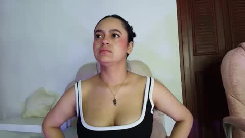 Snapshot of victoriablack_ chatting on February 1, 12:58 pm Victoria online show from February 1, 12:58 pm