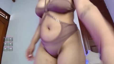 Snapshot of victoriablack_ chatting on January 25, 2:41 pm Victoria online show from January 25, 2:41 pm