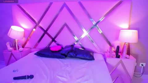 Victoria online show from September 24, 12:04 pm