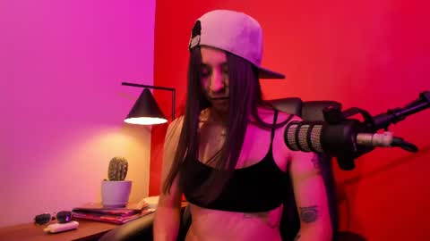 victoriazaenz online show from July 12, 4:13 am