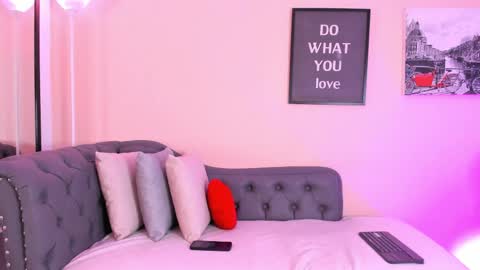 Victoriazans online show from April 1, 11:00 am