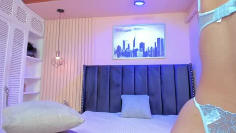 Viiolett online show from April 9, 8:25 pm