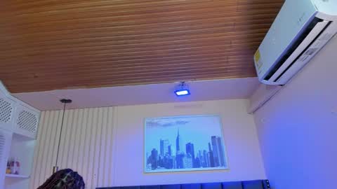 Viiolett online show from December 22, 7:17 pm