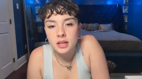 viipertheviixen online show from July 15, 1:21 am
