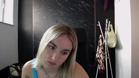 viktoria_lovely online show from July 28, 7:06 am