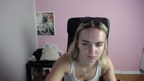 viktoria_lovely online show from June 23, 7:17 am