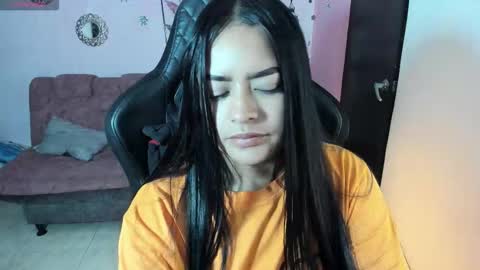 Daniela online show from October 20, 7:55 am