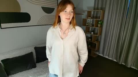 Viola but friends call me Sisi online show from March 20, 3:50 pm