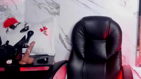 Violet online show from October 17, 6:55 pm