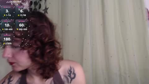Violet online show from May 19, 7:04 am