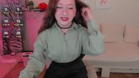 VIOLET online show from November 4, 3:39 pm