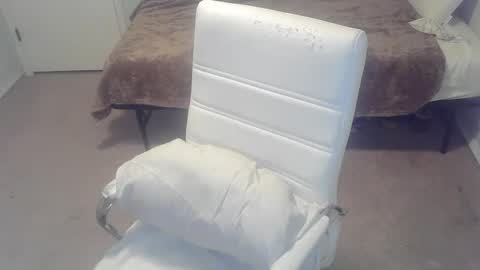 violet_winter97 online show from January 8, 1:21 am