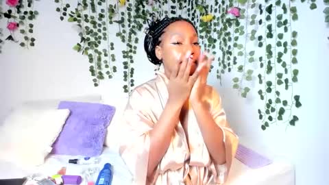 Snapshot of violeta_milleer chatting on March 7, 2:23 pm Violeta online show from March 7, 2:23 pm