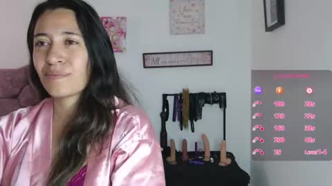 violeta_scott_ online show from July 19, 2:52 pm