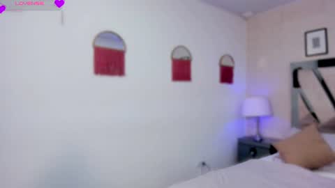 violetaa_moore online show from June 17, 12:39 pm