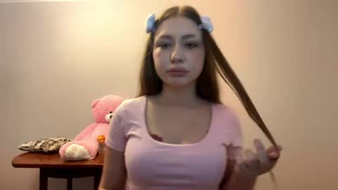 Annie online show from May 23, 1:42 pm
